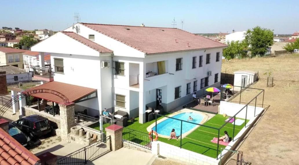 Apartamento Loft La Encina Torrejon el Rubio Ngoại thất bức ảnh